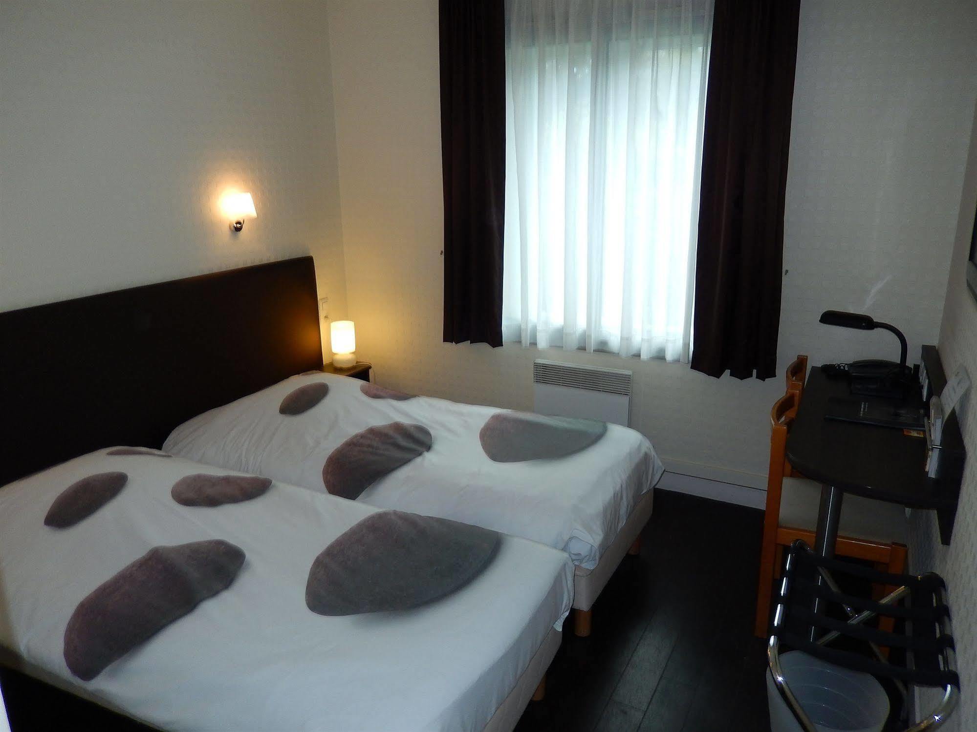 Logis Hotel Lodge La Valette Cesson-Sevigne Luaran gambar