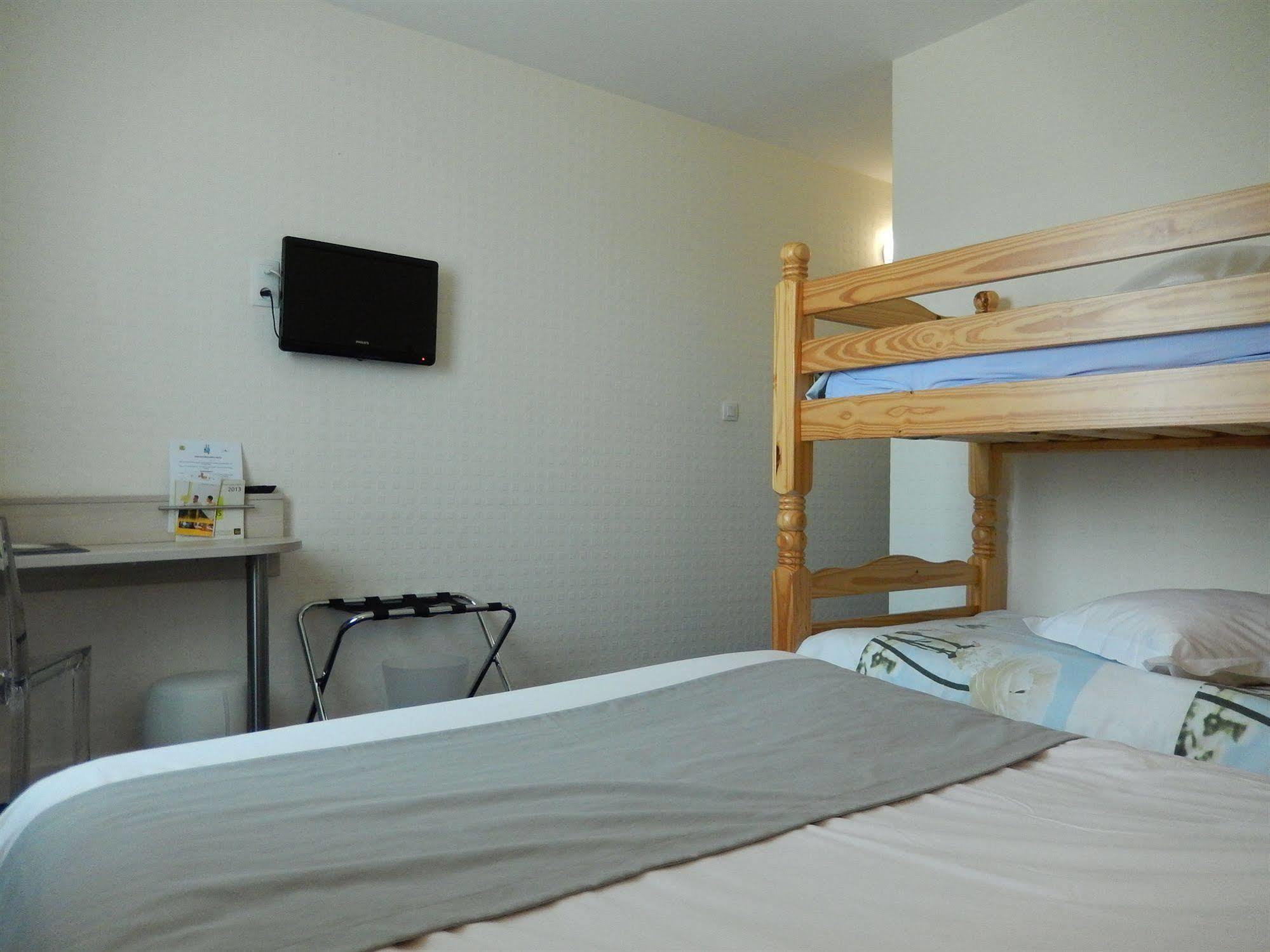 Logis Hotel Lodge La Valette Cesson-Sevigne Luaran gambar